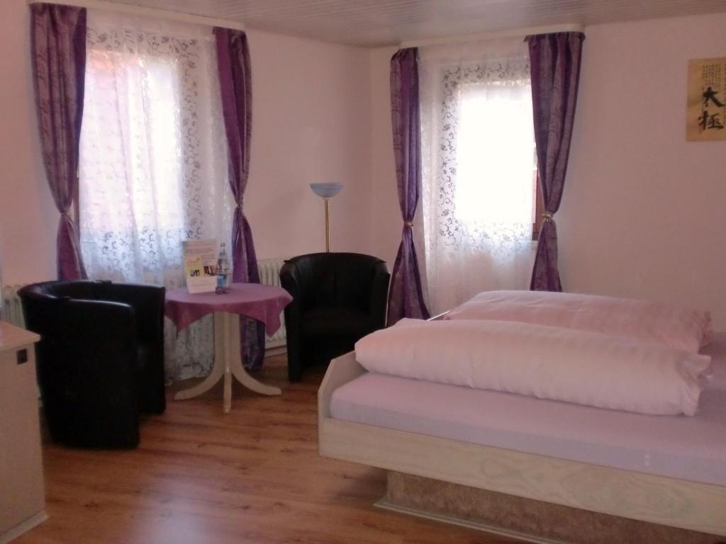 Hotel Sonne Bad Wildbad Phòng bức ảnh